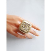 Square Gold Ring, Statement 